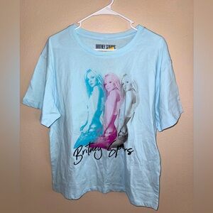 Britney Spears NWT Baby Blue Graphic T-Shirt Women’s size‎ Medium